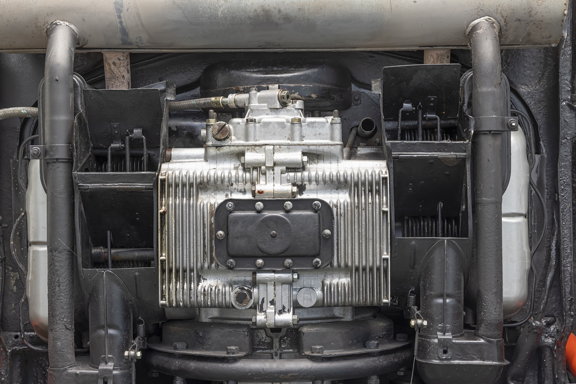 1961-porsche-356-bt6-ghia-aigle-12