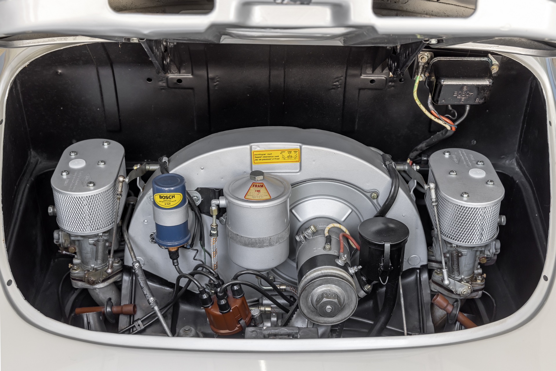 1961-porsche-356-bt6-ghia-aigle-16