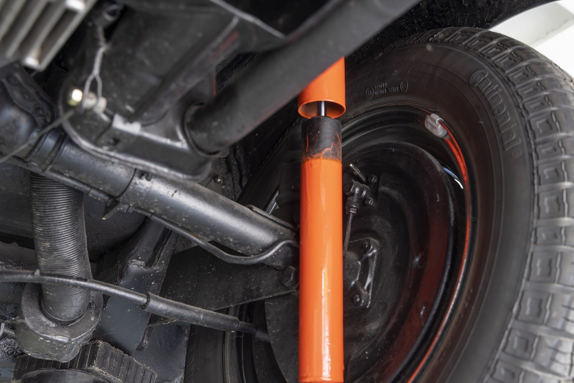 1961-porsche-356-bt6-ghia-aigle-31