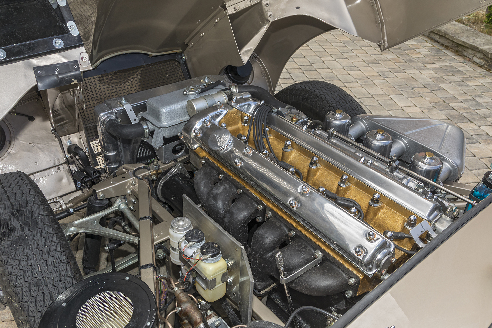 1963-jaguar-e-type-serie-1-3-8-14