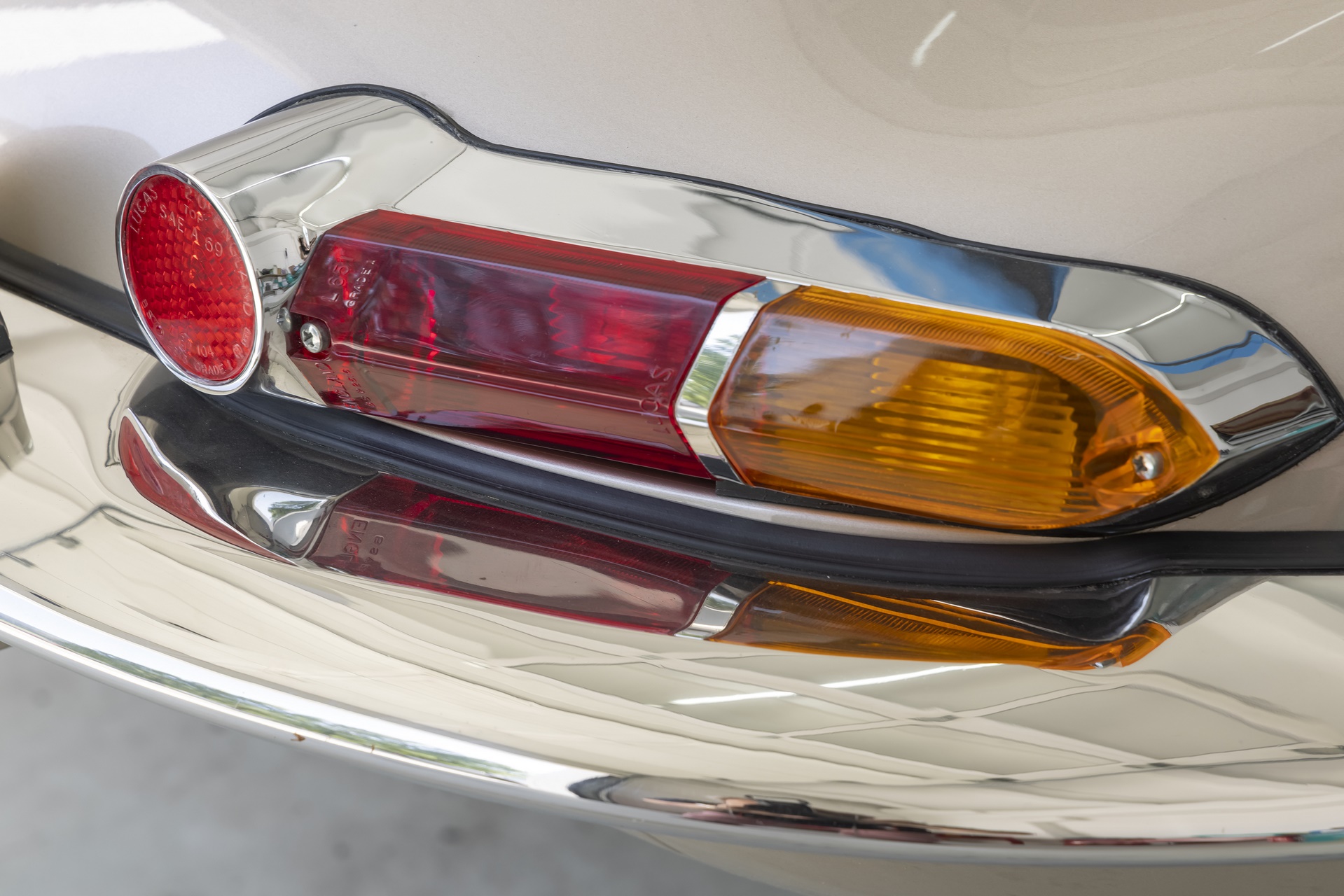 1963-jaguar-e-type-serie-1-3-8-21