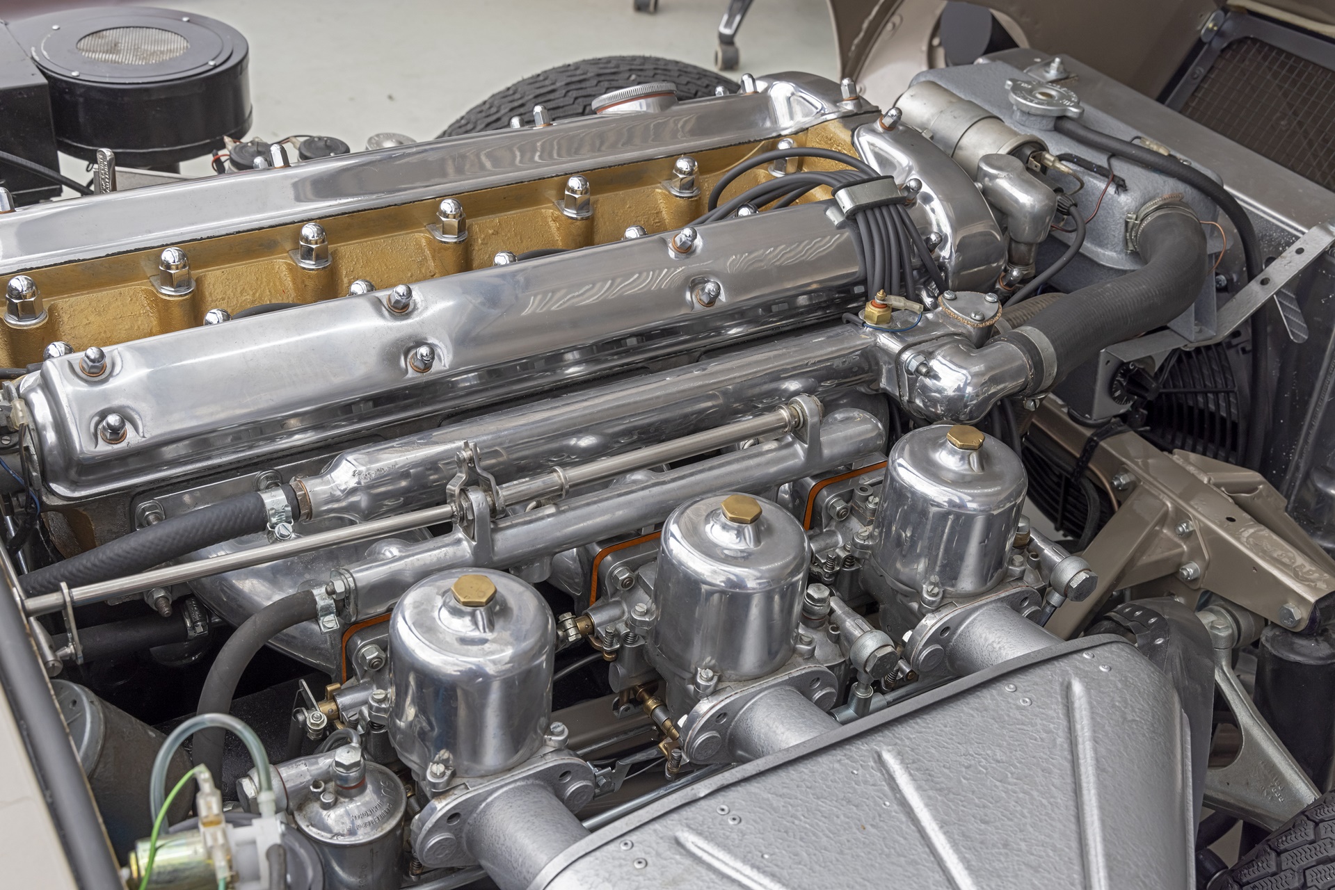 1963-jaguar-e-type-serie-1-3-8-37