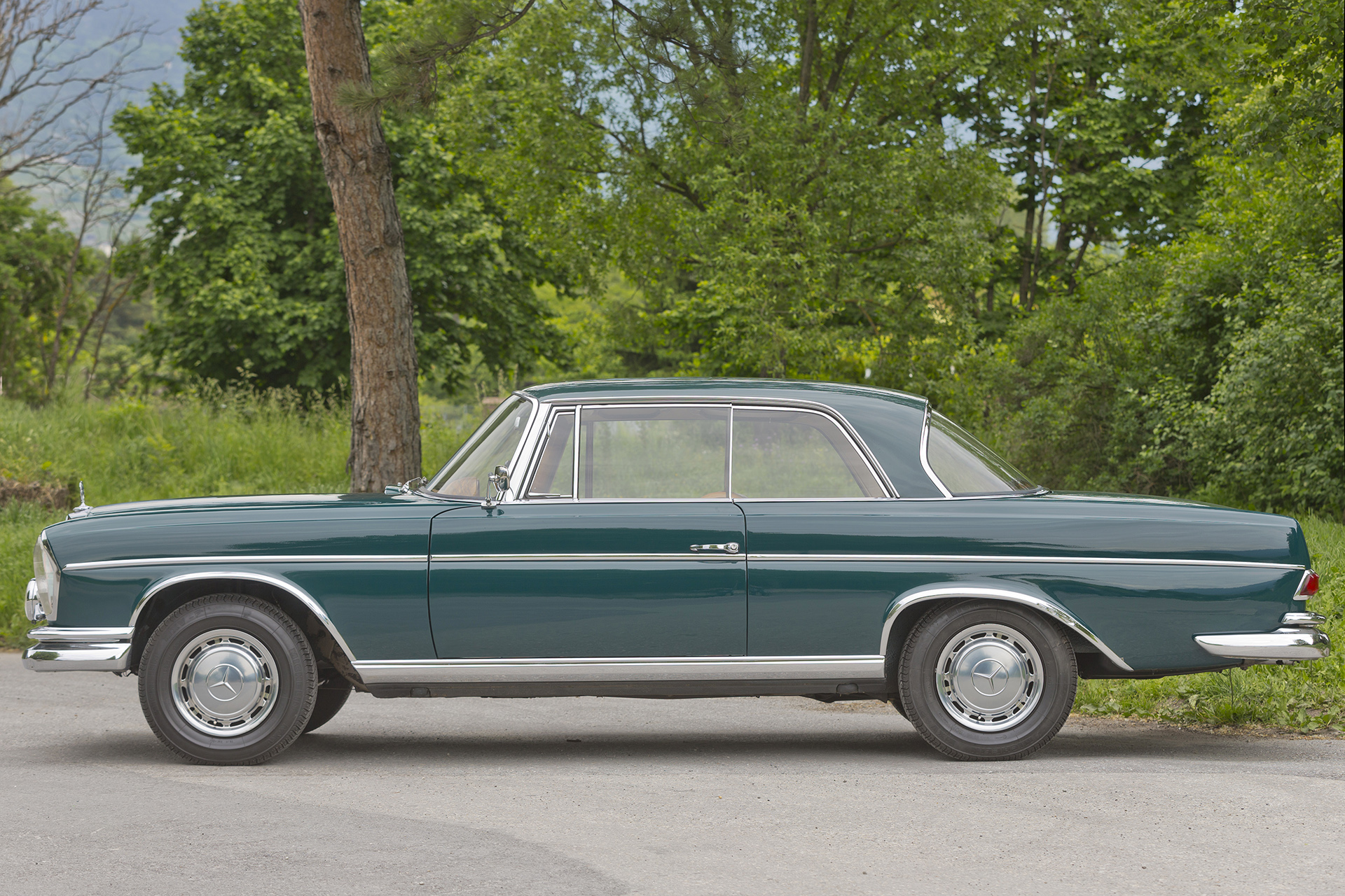 1964-mercedes-300-se-coupe-3