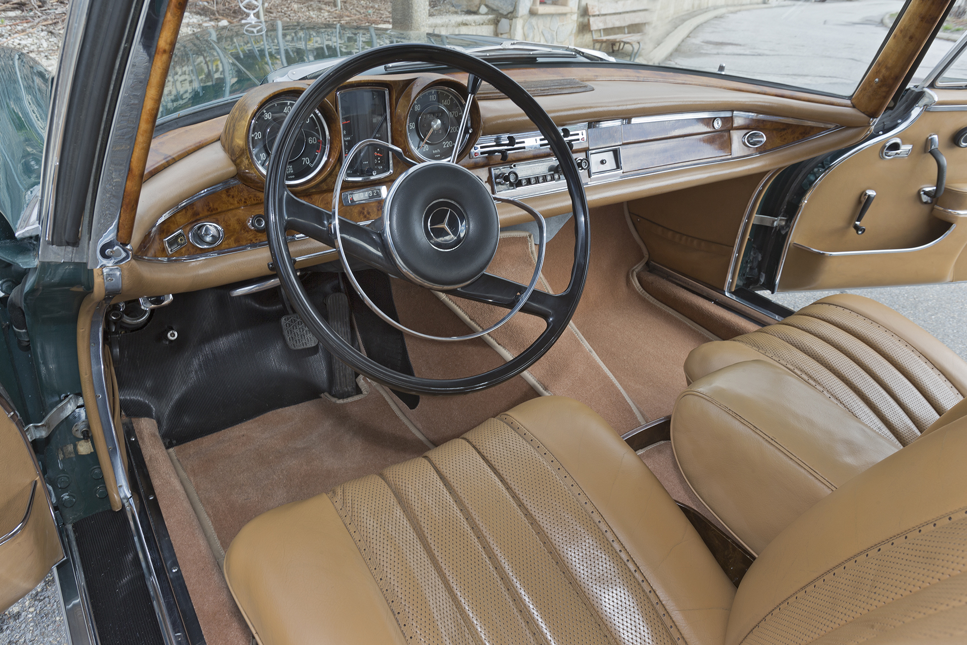 1964-mercedes-300-se-coupe-4