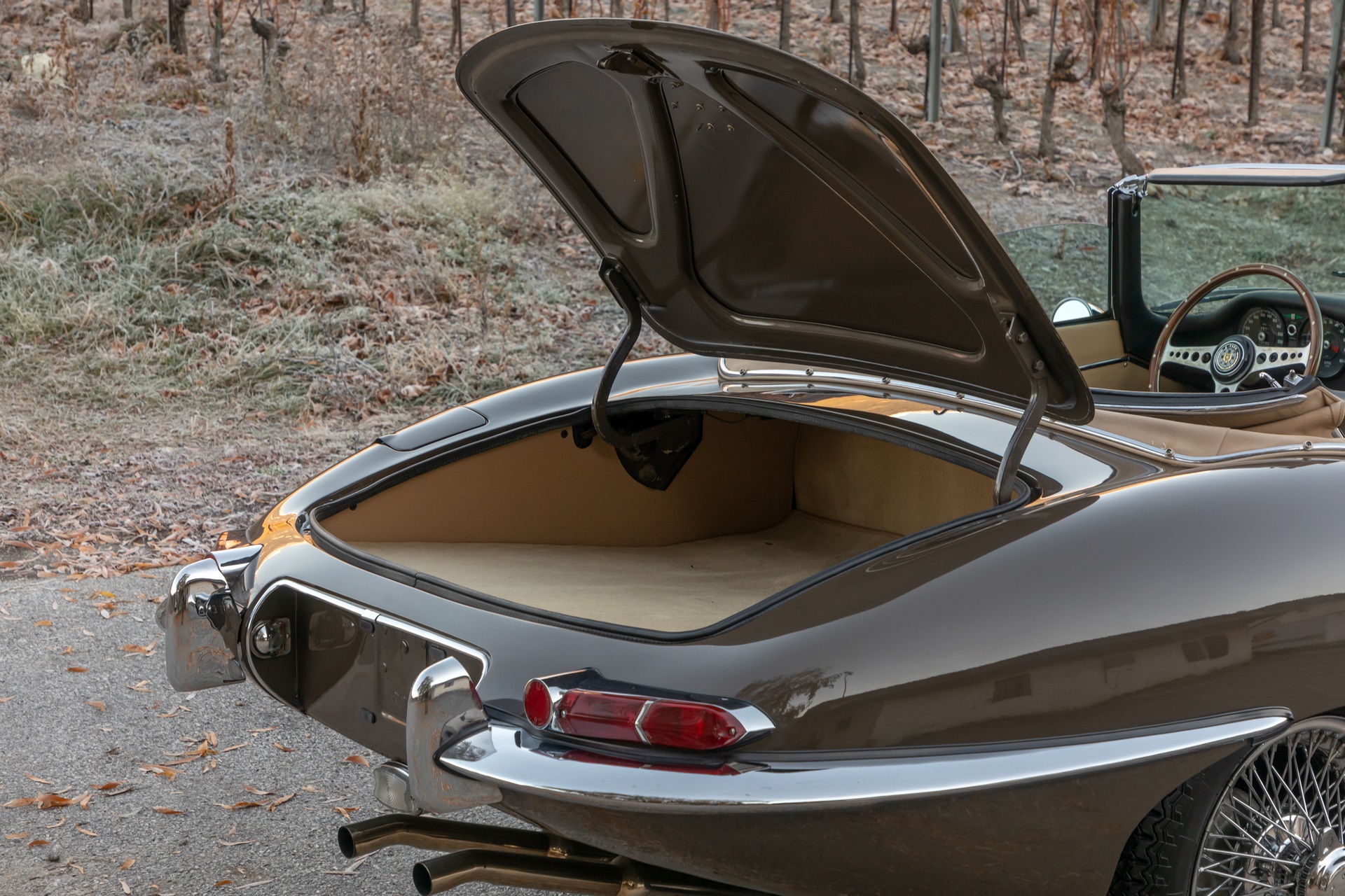 1968-jaguar-e-type-4-2-serie-1-5-23