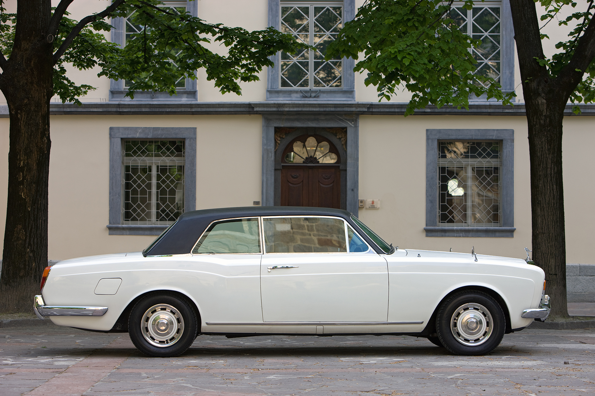 1970-rolls-royce-shadow-2-doors-saloon-1