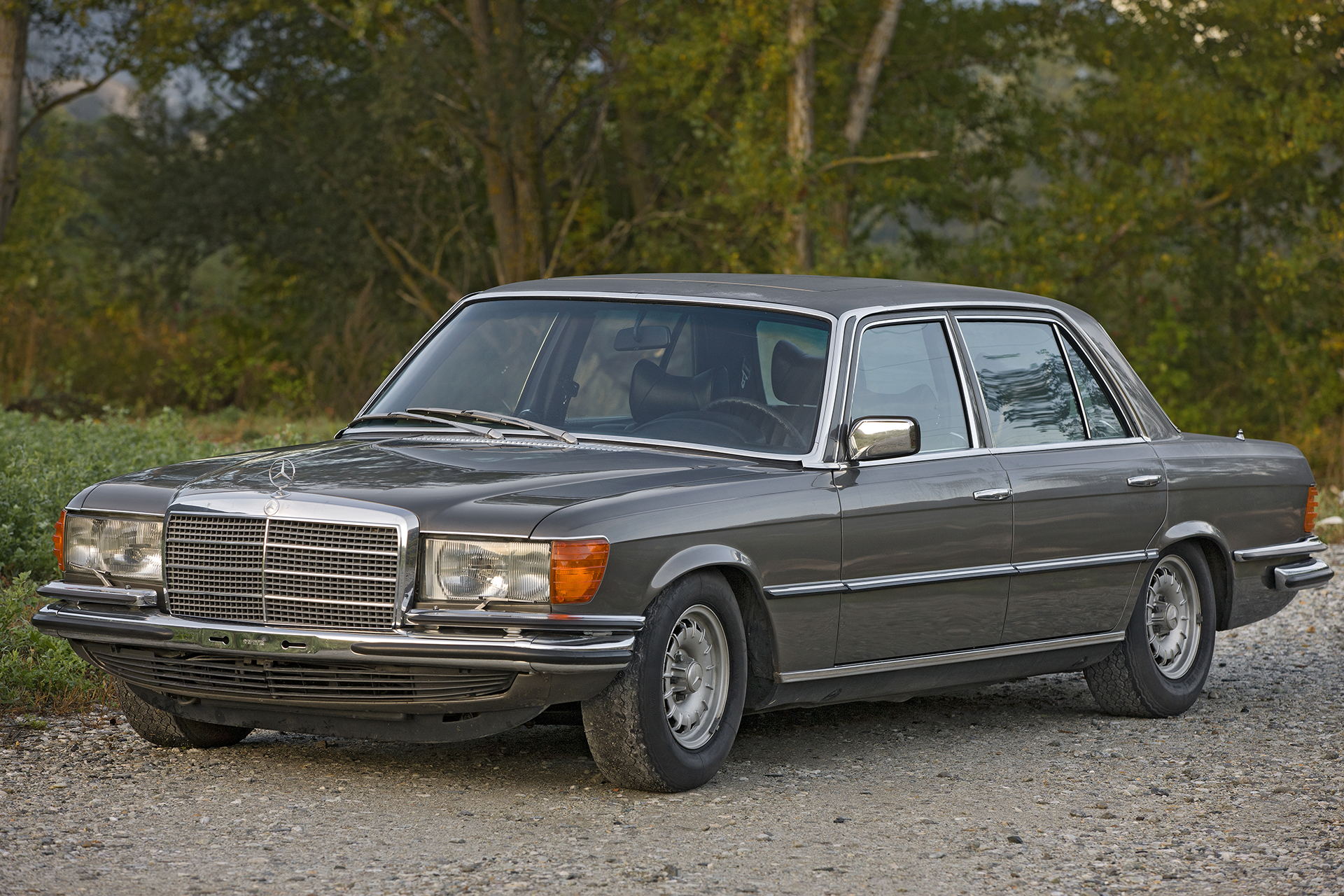 1976-mercedes-450-6-9-3