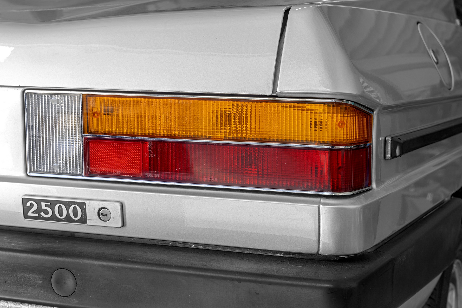 1978-lancia-2500-gamma-coupe-pininfarina-16