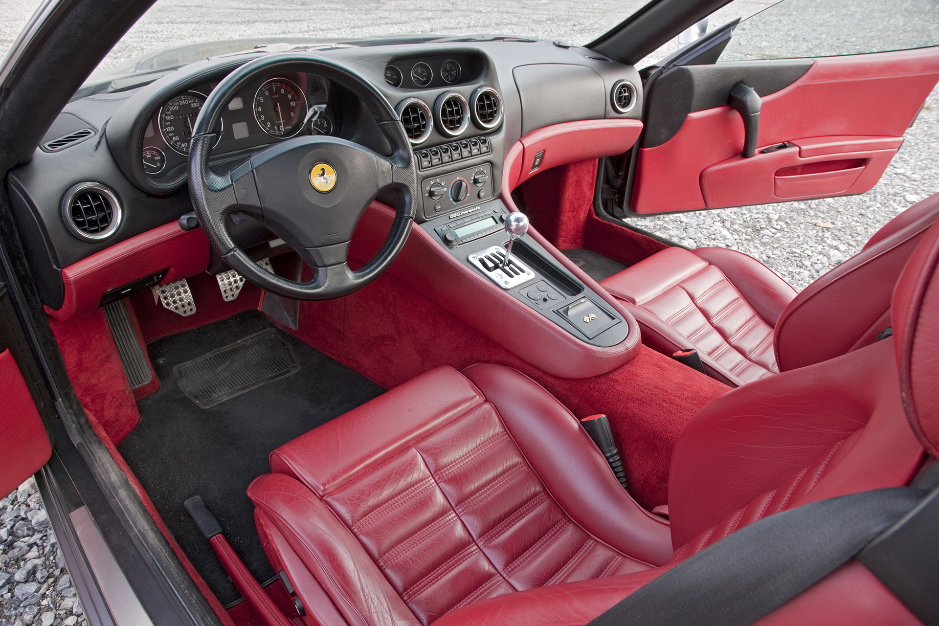 1997-ferrari-f550-maranello-4