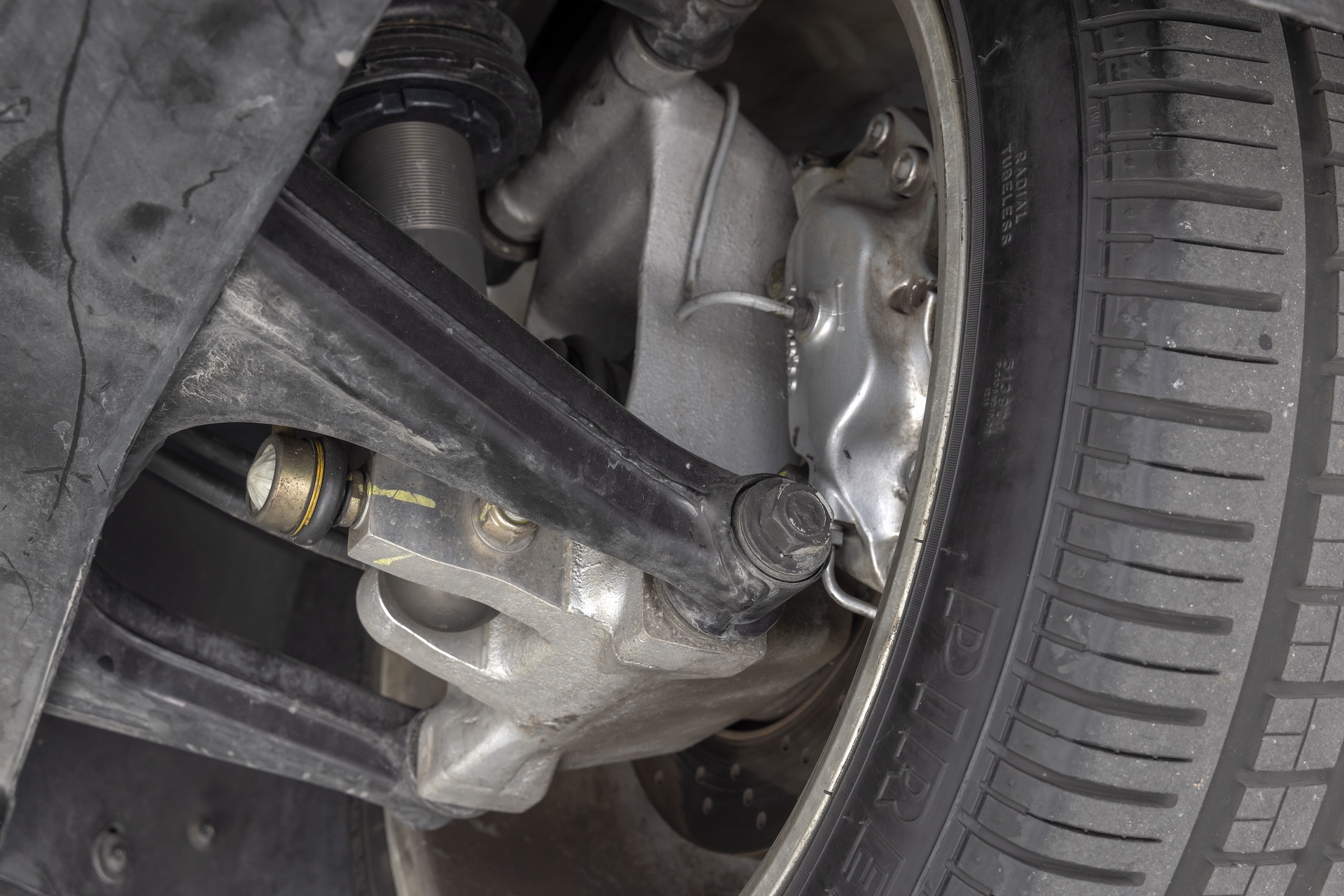 1999-ferrari-550-maranello-12