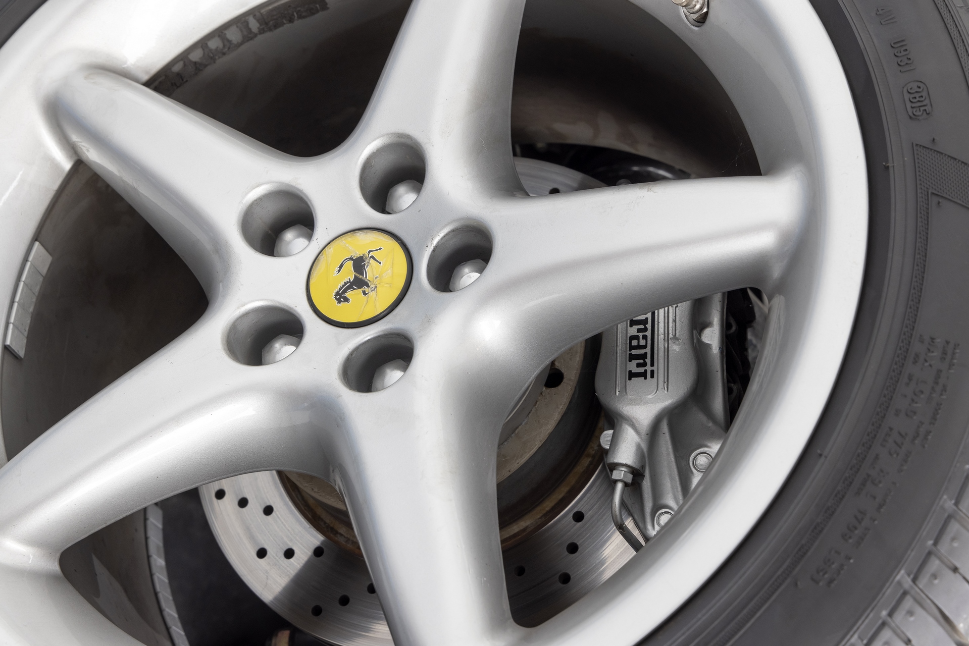 1999-ferrari-550-maranello-16