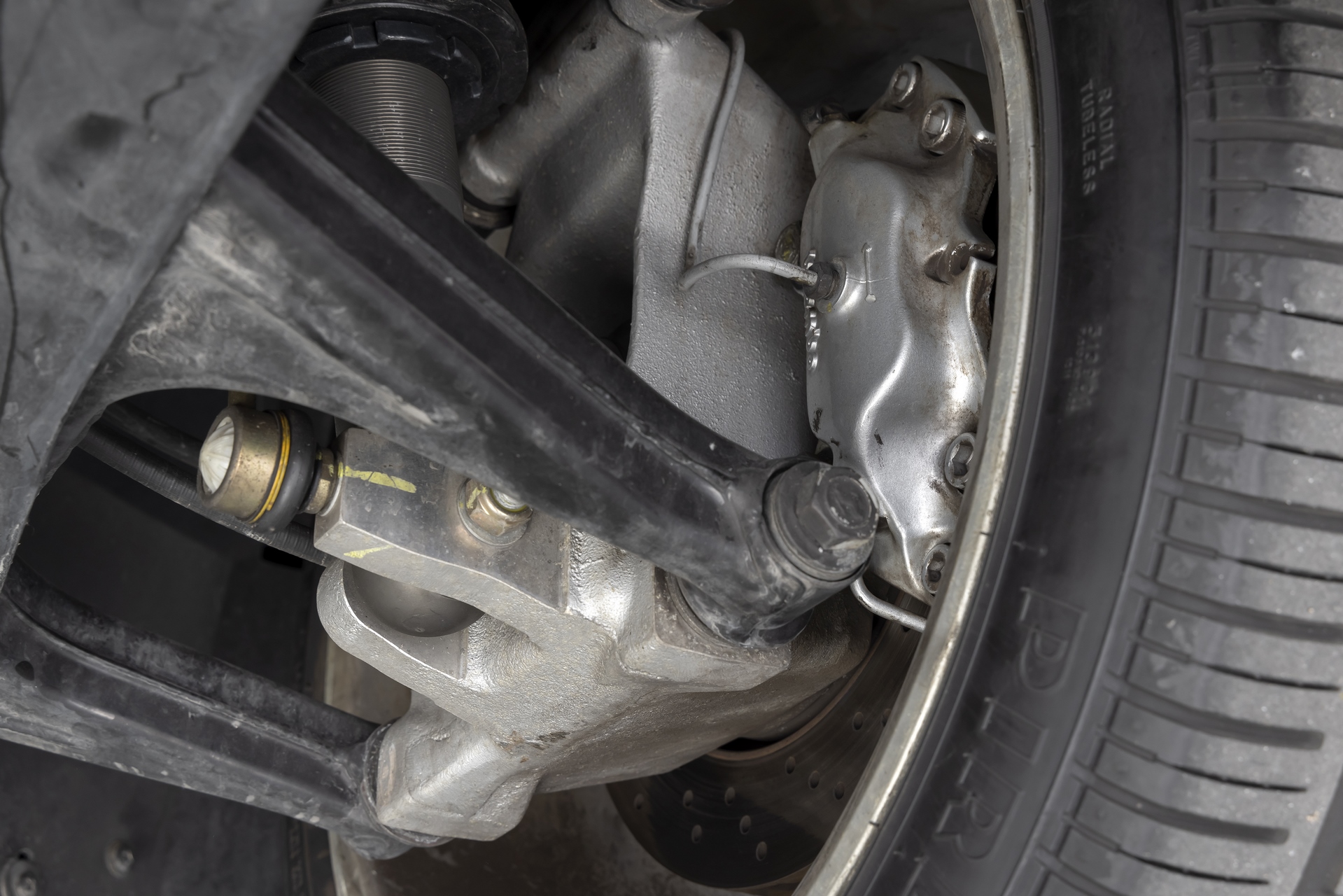 1999-ferrari-550-maranello-24